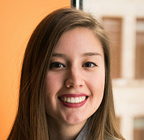 Victoria Lawson, CFO de una empresa de trading, headshot.